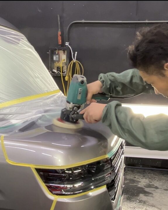 SUZUKIスペーシアカスタムにＧguardガラスコーティング３層（親水）＋ホイールコーティングを施工前磨き艶出し・くすみ取り