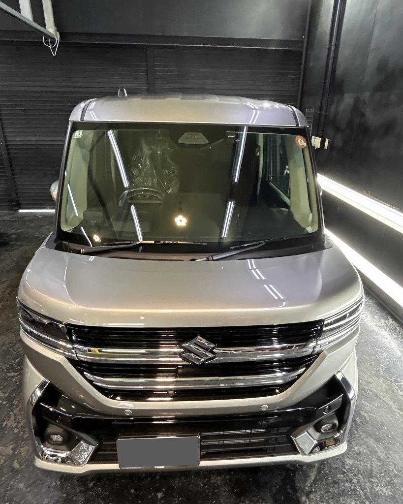 SUZUKIスペーシアカスタムにＧguardガラスコーティング３層（親水）＋ホイールコーティングを施工