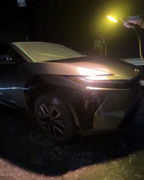 TOYOTA bz4xのコーティング施工後の確認