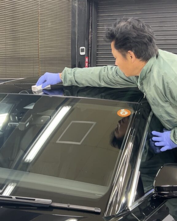 アウディ―A8にガラスルーフコーティングを施工