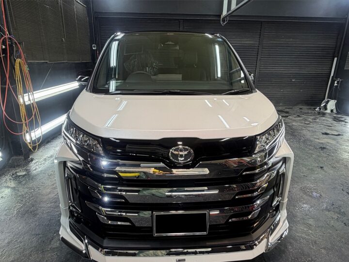 TOYOTA ノアGguardガラスコーティング3層（親水）施工