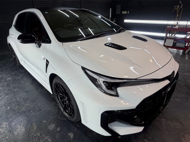 TOYOTA GRカローラにGguardガラスコーティング3層+ホイールコーティング施工