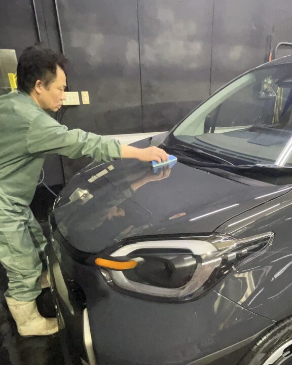 TOYOTA シエンタにセラミック専用プライマー塗布