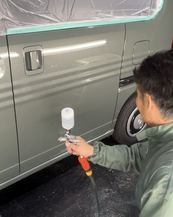 HONDA　N-VANにGguardガラスコーティング１層・２層吹き付けコーティング施工