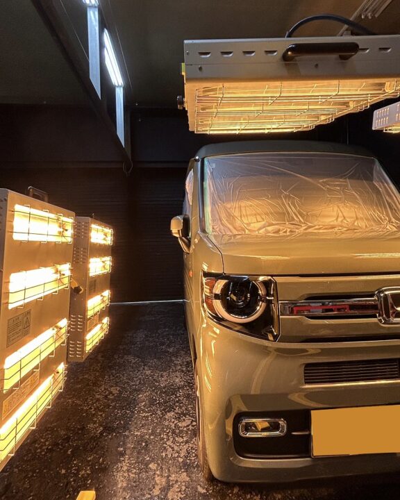 HONDA　N-VANにGguardガラスコーティング3層親水タイプをコーティング施工後近赤外ヒーター乾燥