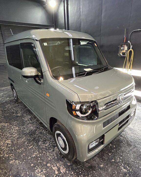 HONDA　N-VANにGguardガラスコーティング3層親水タイプをコーティング施工