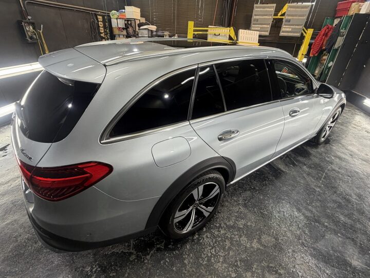 メルセデスベンツC220dを磨きこんで新車の輝きにした後にセラミックコーティングSystemX PROを施工