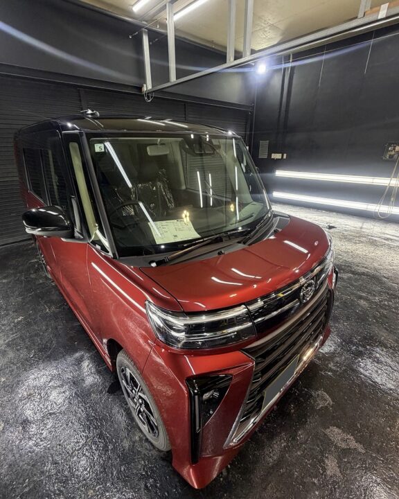 DAIHATSU タントにGguardガラスコーティング3層(親水)を施工