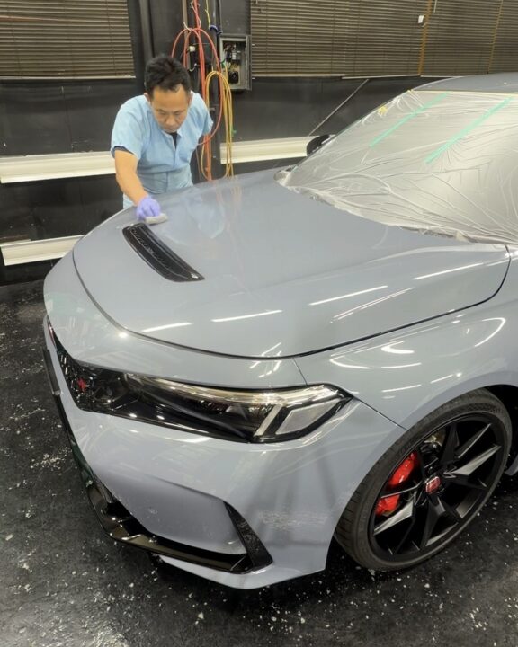 HONDAシビックTYPE-RにセラミックコーティンングSystemXPROとホイールコーティングを手塗り施工
