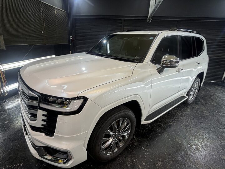 ランクル300かっちょいいコーティング完成車