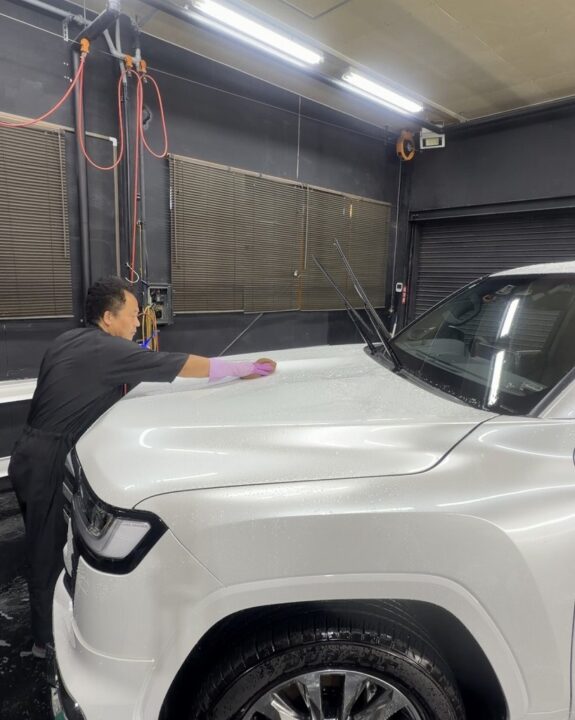 TOYOTAランドクルーザー300を酸性溶剤を使って付着物除去
